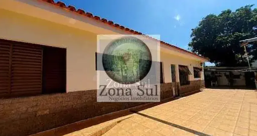 Casa com 2 quartos à venda na Rua Carmen Veiga Lopes, 65, Centro, Votorantim