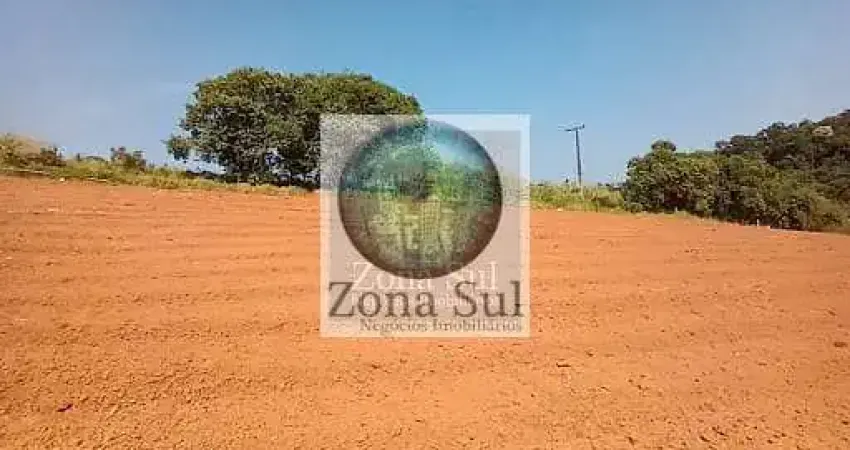Terreno à venda na Rua Antônio S Lopes, Vila São João, Piedade