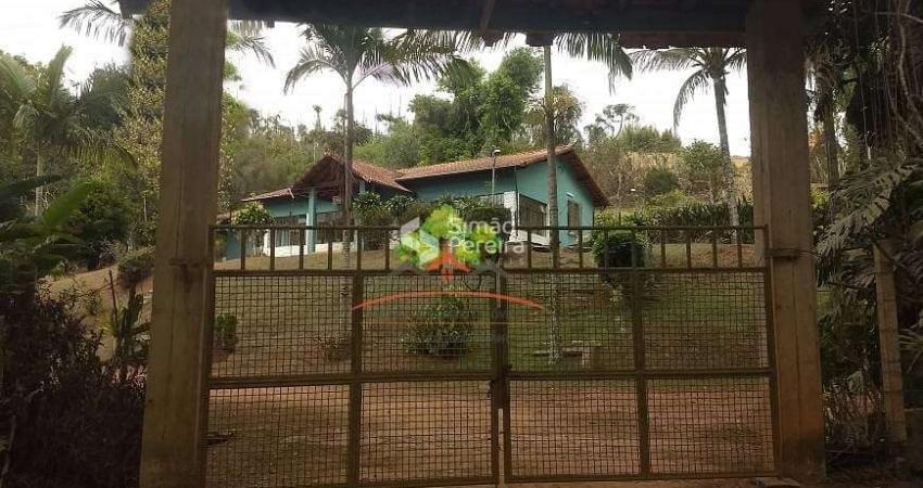 Sítio  com 3 Quartos e 5 banheiros à Venda, 140000 m² por R$ 1.300.000