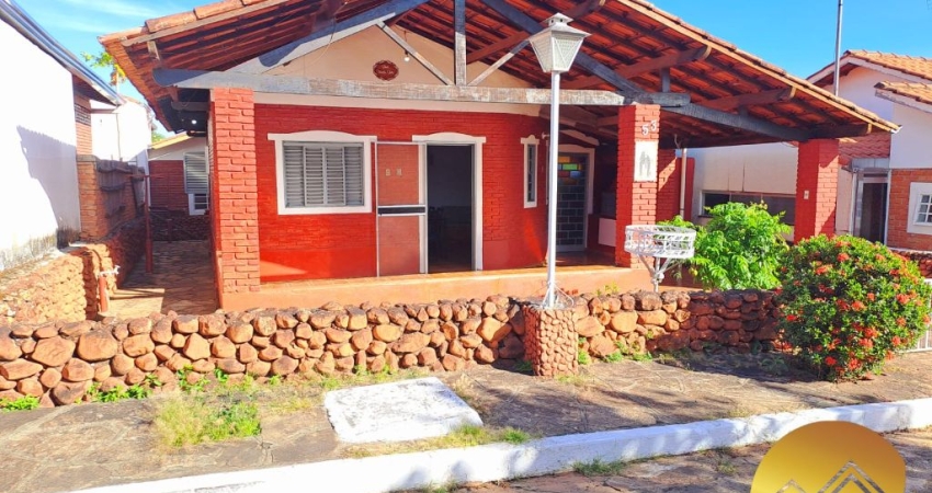Descubra o seu refúgio ideal com este chalé encantador e super acessível