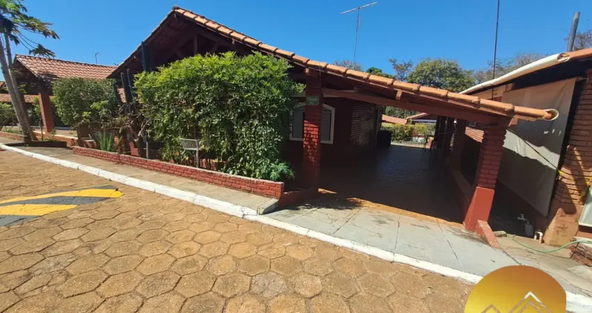 Oportunidade! chalé muito barato em caldas novas com 2 quartos, quintal