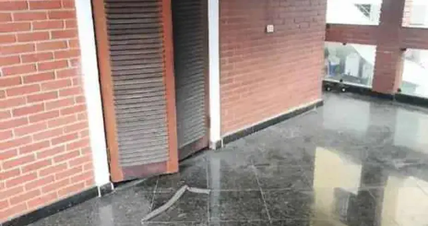 Sobrado com 03 dormitórios (01 Suíte) na VILA FÁTIMA  para locação e venda