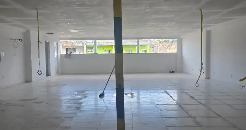 Sala comercial com 1 sala para alugar na Avenida Afrânio Peixoto, 79 b, Paripe, Salvador