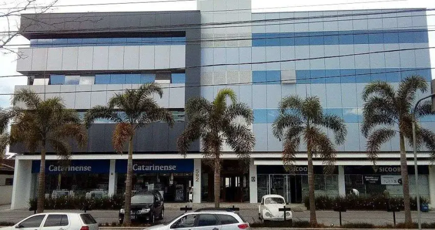 Casa comercial para alugar na Avenida Sete de Setembro, 592, Centro, Timbó