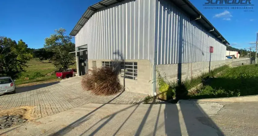Galpão para alugar no bairro Cruzeiro em Rio dos Cedros/SC