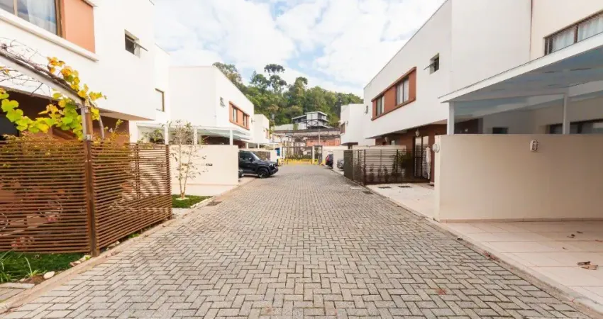 Casa em condomínio fechado com 3 quartos à venda na Rua Íris Antônio Campos, 158, Campo Comprido, Curitiba