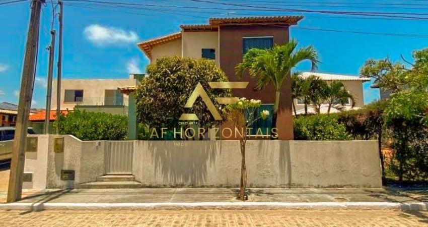 Casa com piscina em condomínio fechado, com 4 quartos, sendo 2 suítes, no Mosqueiro.
