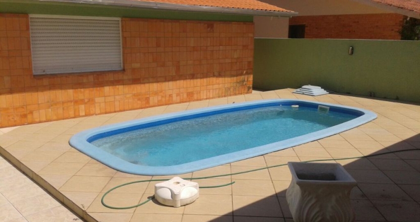 Casa com 4 quartos para alugar na Avenida Paraguassu, 650, Centro, Xangri-Lá