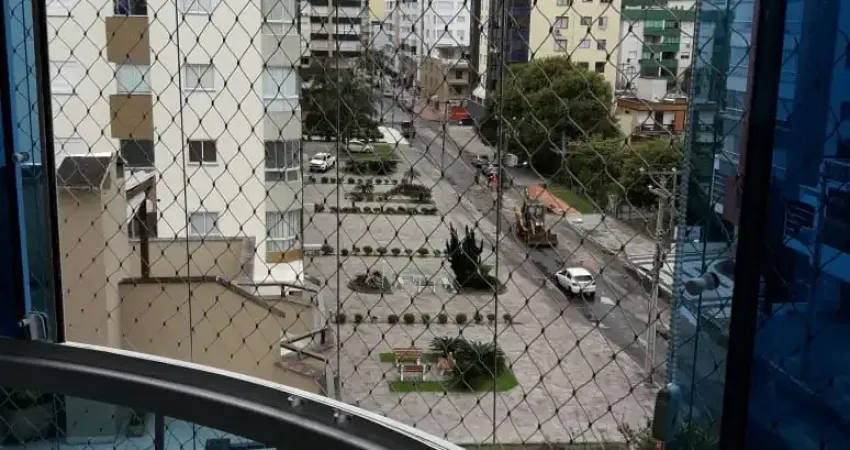 Apartamento com 3 quartos e vista para rua perto da praça flávio boianoviski