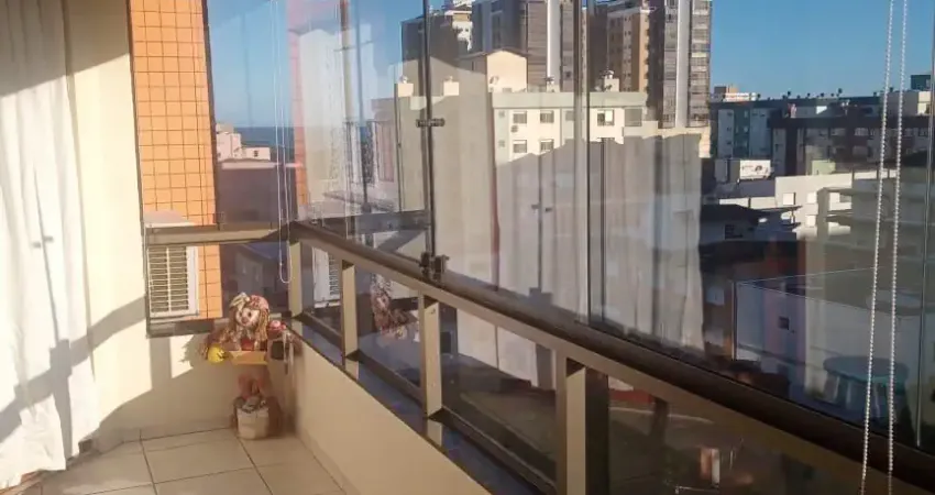 LINDO APARTAMENTO COM SACADA E VISTA LIBERADA PARA A CIDADE