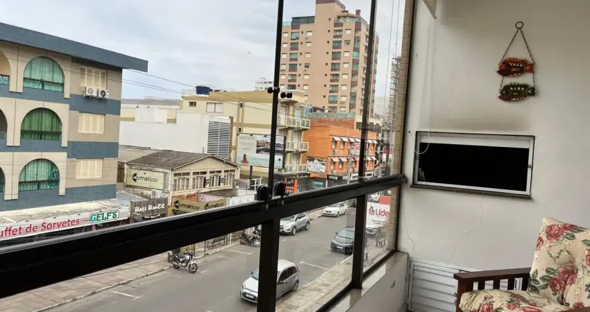 O local mais requisitado da praia! de frente pra rua mais movimentada da cidade no coração de capão da canoa disponível para aluguel de verão