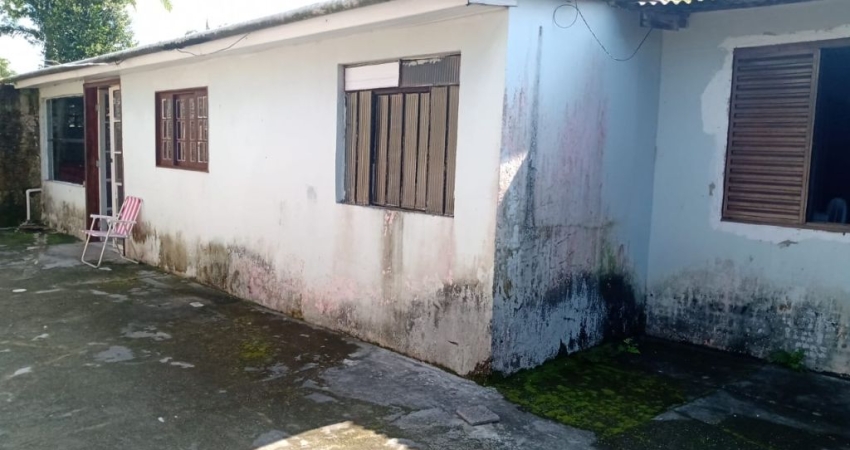 Casa para investidor no litoral do Paraná, entrada de 30 mil reais, parcelas direto com o proprietário