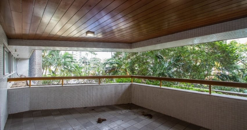Apartamento em Casa Forte 315m² | 4 quartos | 5 banheiros | 3 vagas cobertas