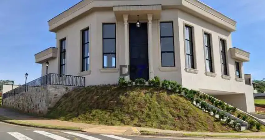 Casa  térrea Neoclássica de 419 metros no Arborais  Campinas