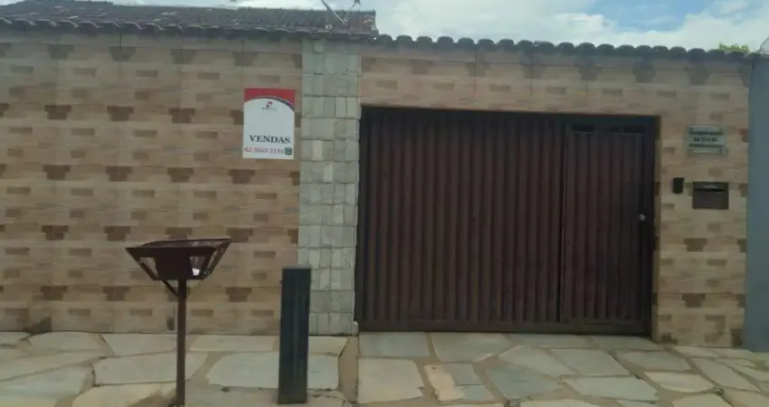 Casa com 3 quartos à venda na Rua Santo Antônio, 5, Centro, Pirenópolis