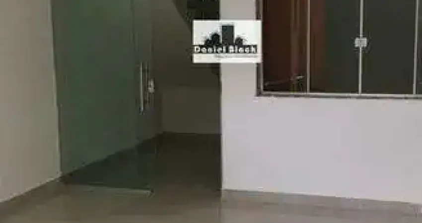 Casa com 3 quartos e 3 banheiros localizada no bairro Liberdade, Santa Luzia.