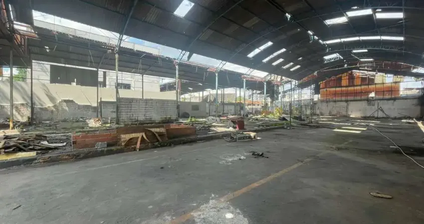 Barracão / Galpão / Depósito à venda na Avenida Tenente Amaro Felicíssimo da Silveira, 0002, Parque Novo Mundo, São Paulo