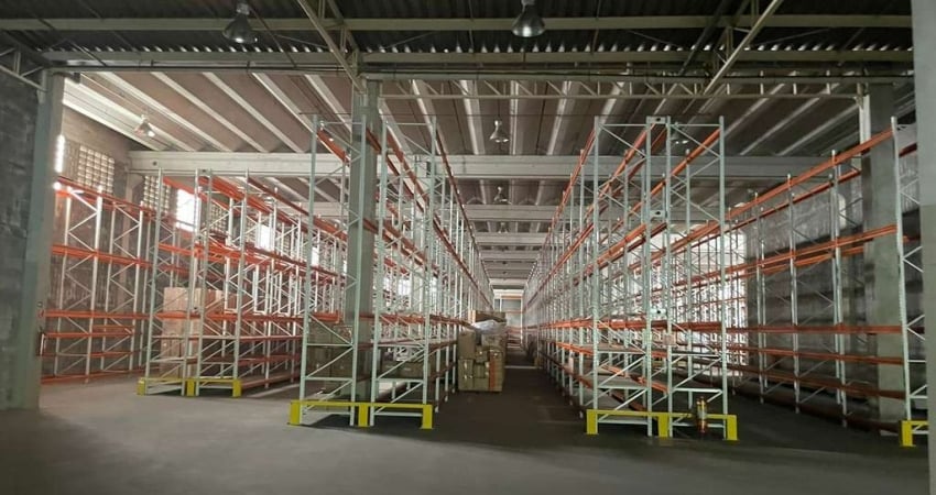 Barracão / Galpão / Depósito com 8 salas para alugar na Avenida Bom Jardim, 343, Pari, São Paulo