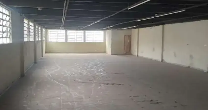 Prédio com 6 salas para alugar na Rua Anhangüera, 847, Barra Funda, São Paulo