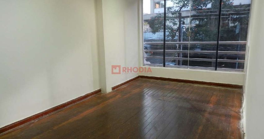 Casa à venda na Rua Apeninos, 695, Aclimação, São Paulo