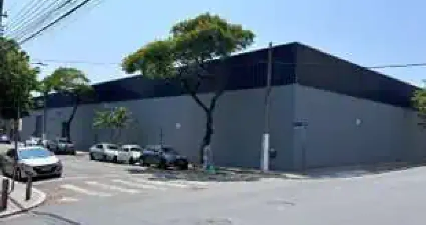 Galpão industrial de alto padrão no cambuci: 3300m² com renda garantida!