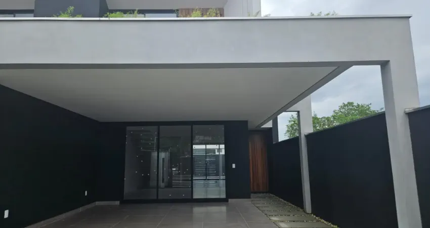 Casa com 3 quartos à venda no Saguaçu, Joinville