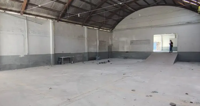 Barracão / Galpão / Depósito com 4 salas à venda no Glória, Joinville 