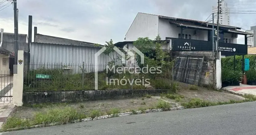 Terreno à venda, 300 m² por R$ 1.000.000 - Fazenda - Itajaí/SC
