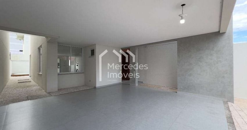 Sobrado com 3 dormitórios à venda, 154 m² por R$ 1.270.000,00 - São João - Itajaí/SC