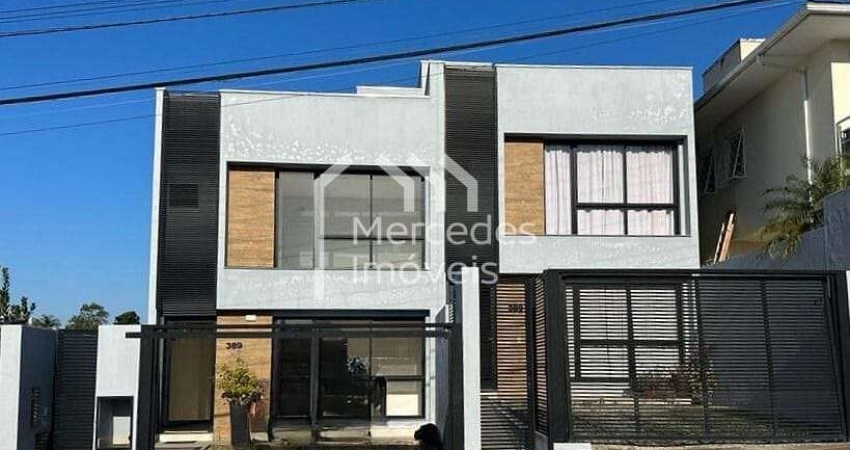 Sobrado semimobiliado com 1 suite + 2 dormitórios à venda, 130 m² por R$ 1.320.000 - Fazenda - Itaj