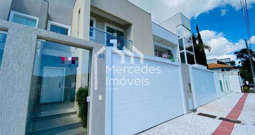 Sobrado com 3  suítes à venda, 176 m² por R$ 2.500.000 - Praia dos Amores - Balneário Camboriú/SC