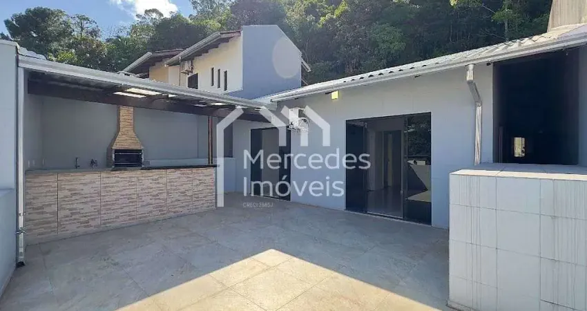 Casa com 1 suíte + 3 dormitórios à venda, 160 m² por R$ 850.000 - Fazenda - Itajaí/SC