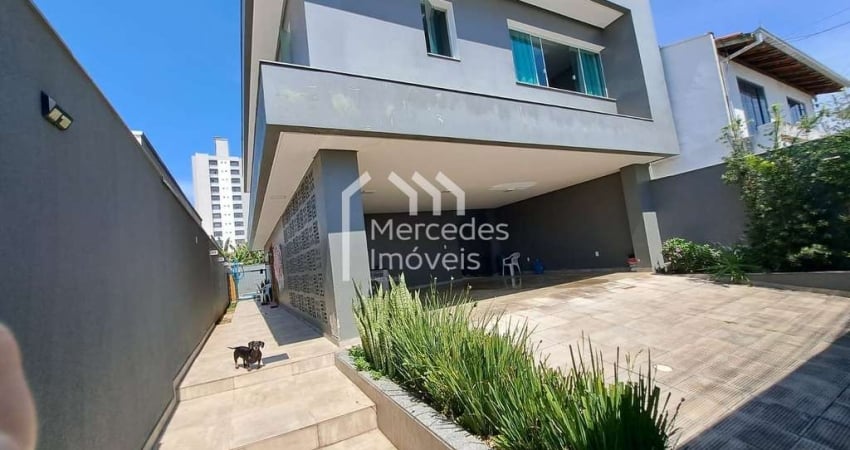 Casa semimobiliada 1 suíte + 3 dormitórioss à venda, São João, Itajaí, SC