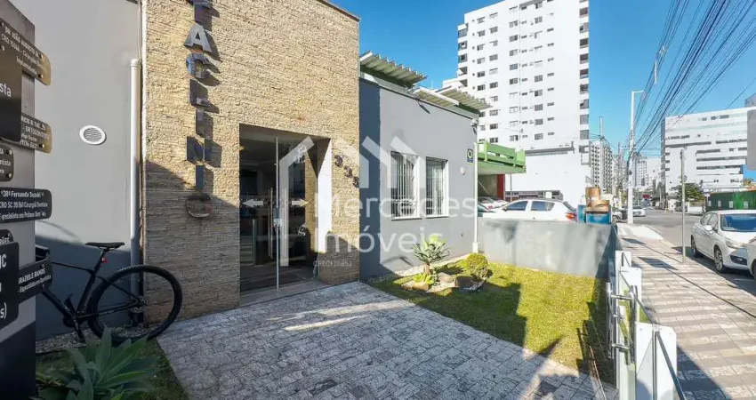 Sala comercial com 10 salas para alugar na Rua João Bauer, 335, Centro, Itajaí