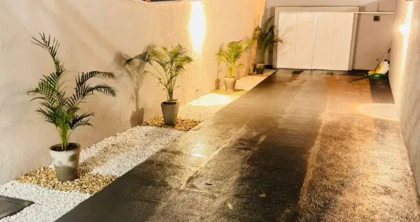 Uma casa duplex, com 6 vagas, 3 quartos (sendo 2 suítes), do lado da av. godofredo maciel e do posto boa ventura, mondubim, fortaleza/ce