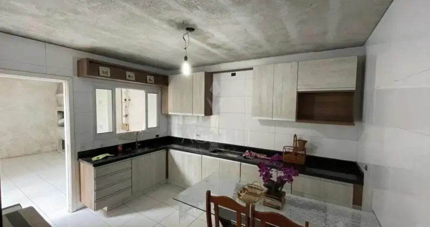 Casa com 3 quartos à venda no Sítio Cercado, Curitiba 