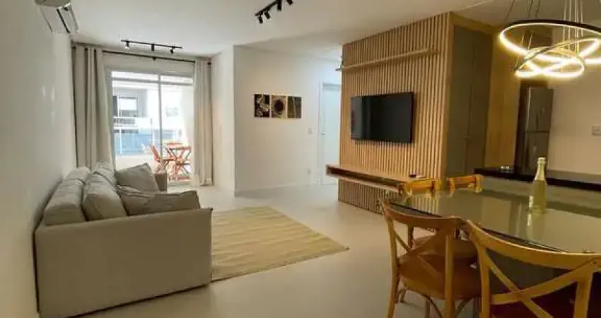 Apartamento - Padrão, para Venda em Florianópolis/SC