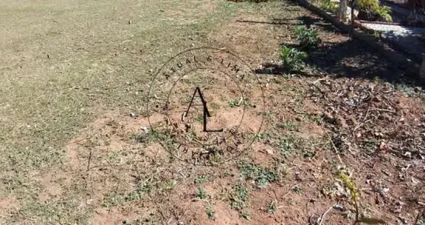 Terreno Amplo no Parque Xangrilá: Oportunidade para Construir o Seu Sonho!