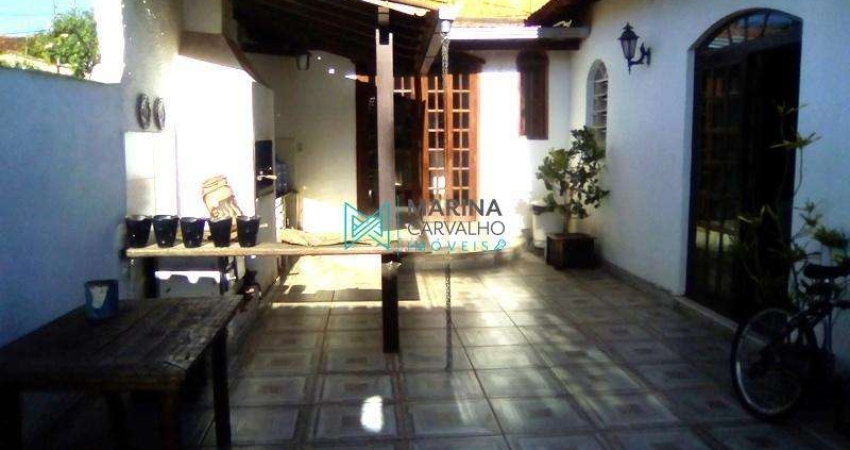Casa com 3 dormitórios à venda, 330 m² por R$ 620.000,00 - Santos Dumont - Lagoa Santa/MG
