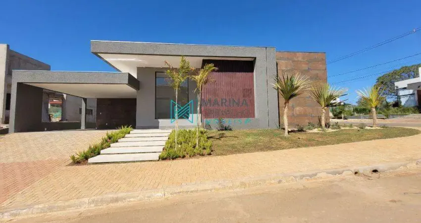 Casa com 4 quartos à venda, 222 m² por R$ 2.099.000 - Condomínio Gran Royalle - Lagoa Santa/MG