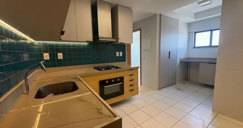 Excelente apartamento -3 quartos -3 vagas e andar muito alto
