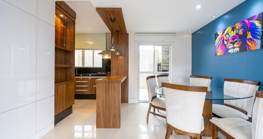 Sobrado em condomínio no barreirinha com móveis planejados e garagem para 2 veículos