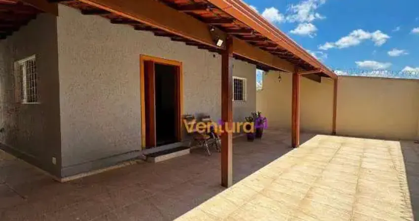Casa com 3 quartos à venda na Rua Gorceix, Niterói, Betim