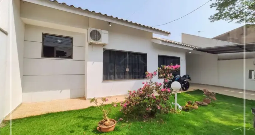 Casa com 3 quartos à venda na Rua Gisele Gomes de Castro, 100, Jardim Liberdade III, Maringá