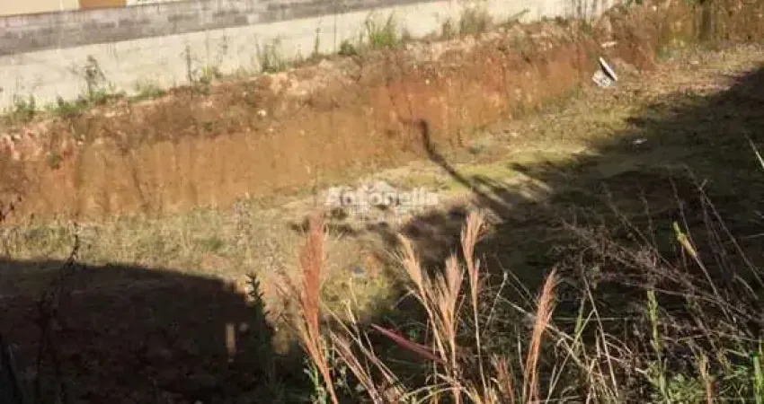 Terreno à venda no Charqueadas, Caxias do Sul