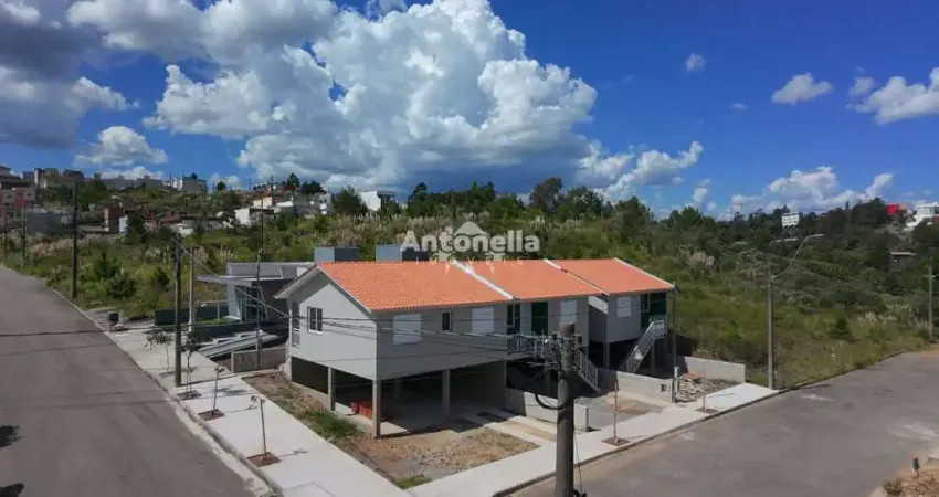 Casa com 2 quartos à venda no Desvio Rizzo, Caxias do Sul 