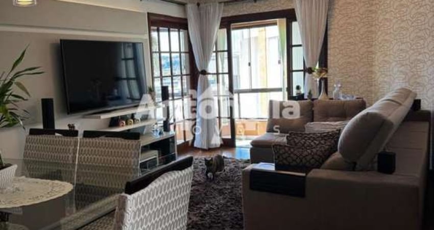 Apartamento à venda no bairro Pio X