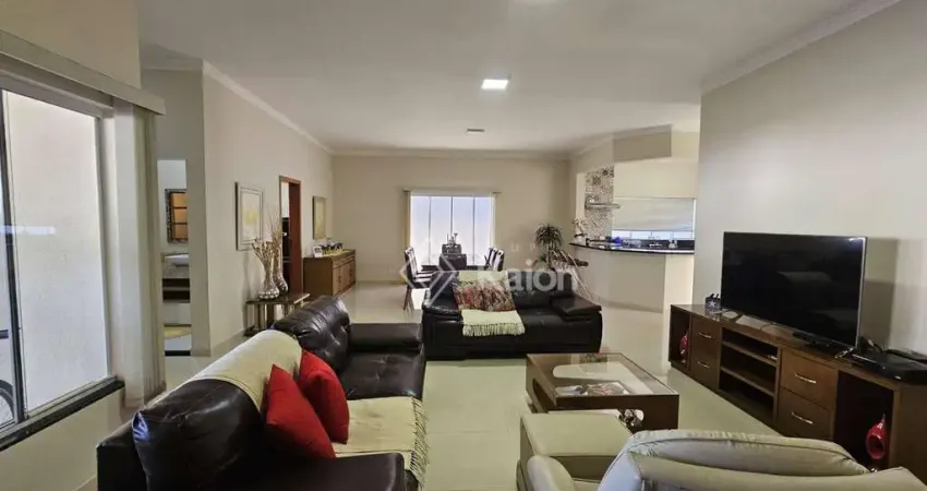 Casa à venda no Condomínio Lagos D'Icaraí na cidade de Salto/SP