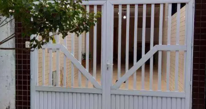 Casa com 3 dormitórios à venda, 210 m² por R$ 1.200.000,00 - Campo Grande - Santos/SP