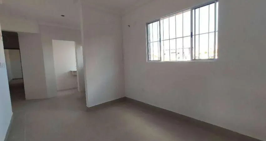 Apartamento com 2 dormitórios à venda, 50 m² por R$ 295.000,00 - Vila Valença - São Vicente/SP